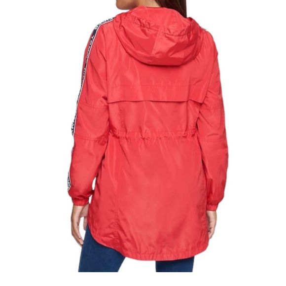 #3 TOMMY HILFIGER RED LOGO WINDBREAKER MEDIUM ZIP DOWN - Picture 6 of 13